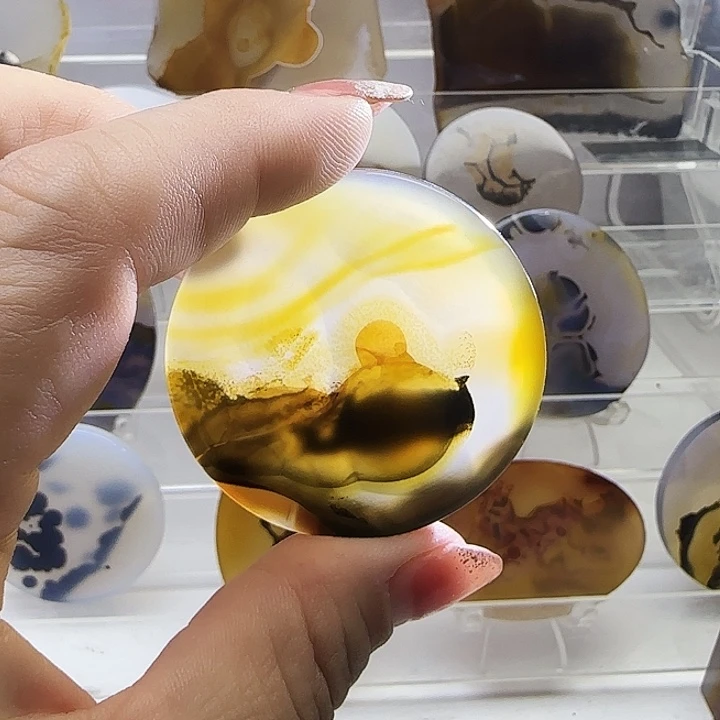 玛瑙/玉髓未镶嵌珠宝奇石