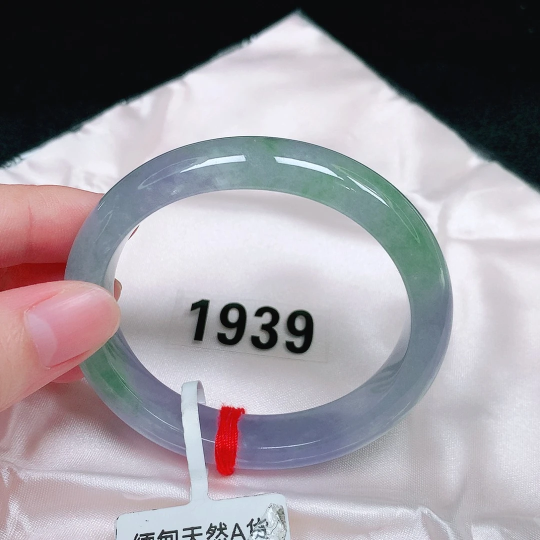 翡翠未镶嵌手镯（贵妃镯）