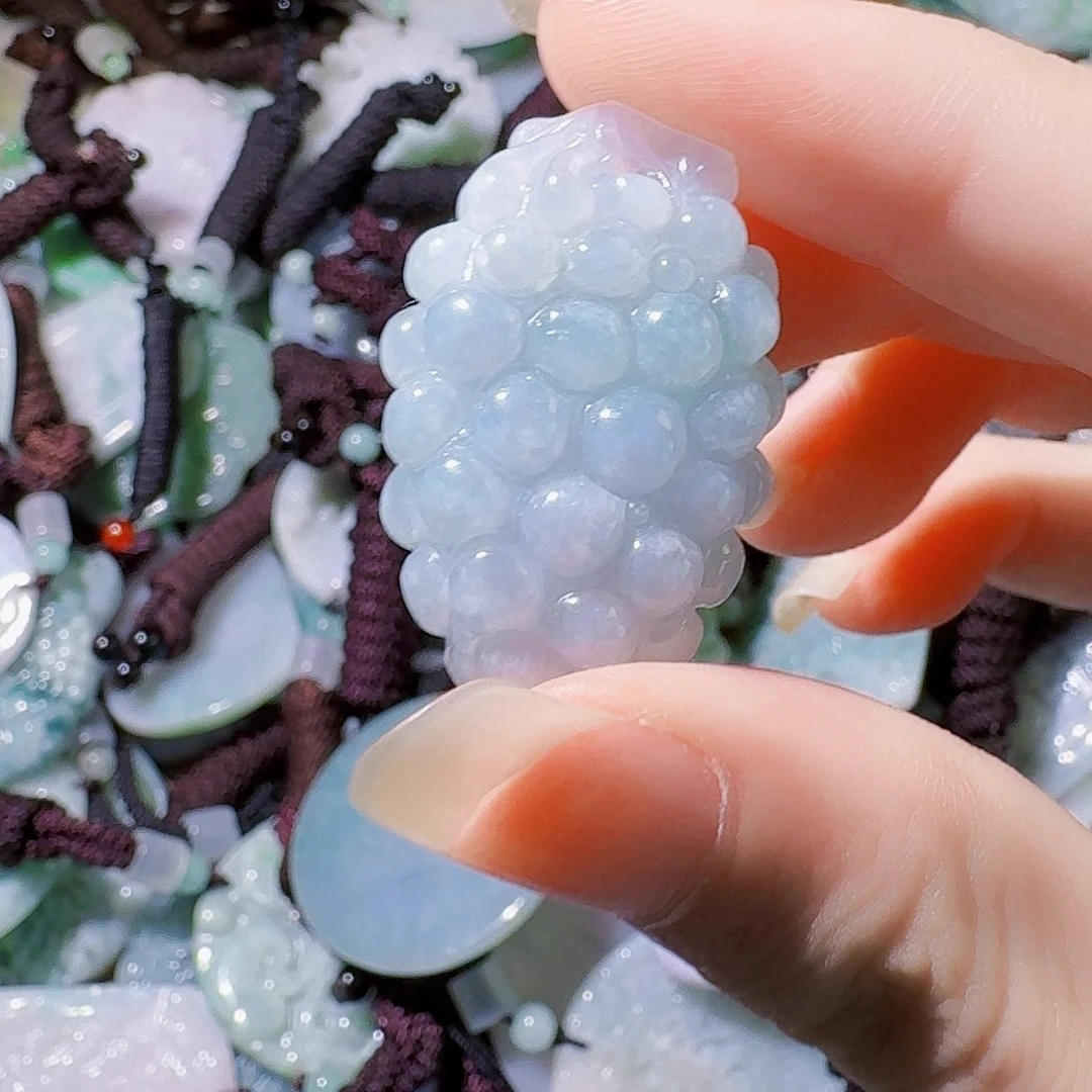 翡翠未镶嵌颈饰库斯库斯