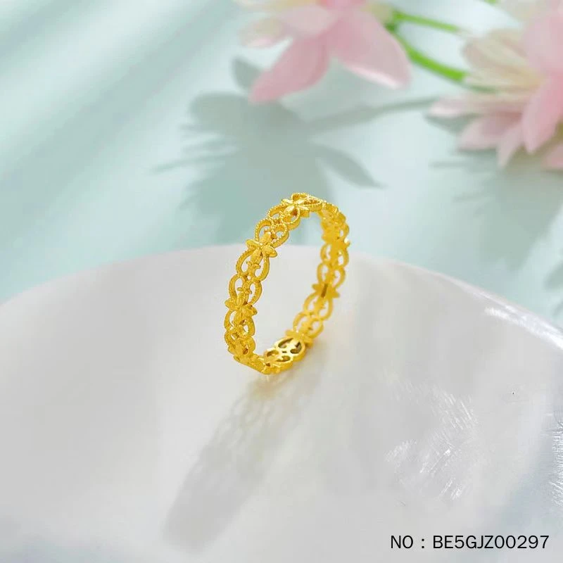 【信为珠宝】5G镂空蕾丝花3.4mm金戒指水贝黄金