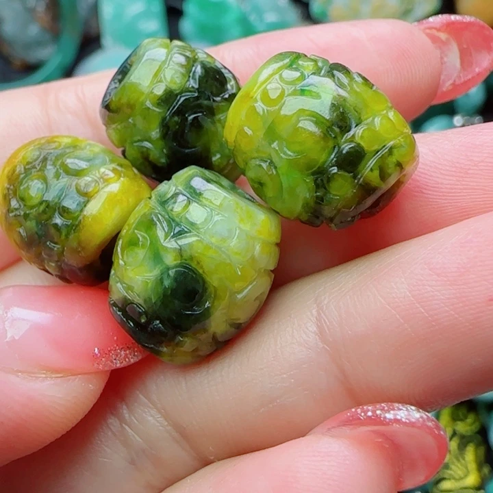 翡翠未镶嵌颈饰天然A货30