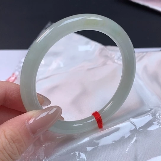 翡翠未镶嵌手镯56