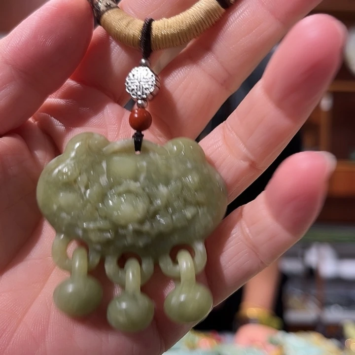 未镶嵌岫玉毛衣链