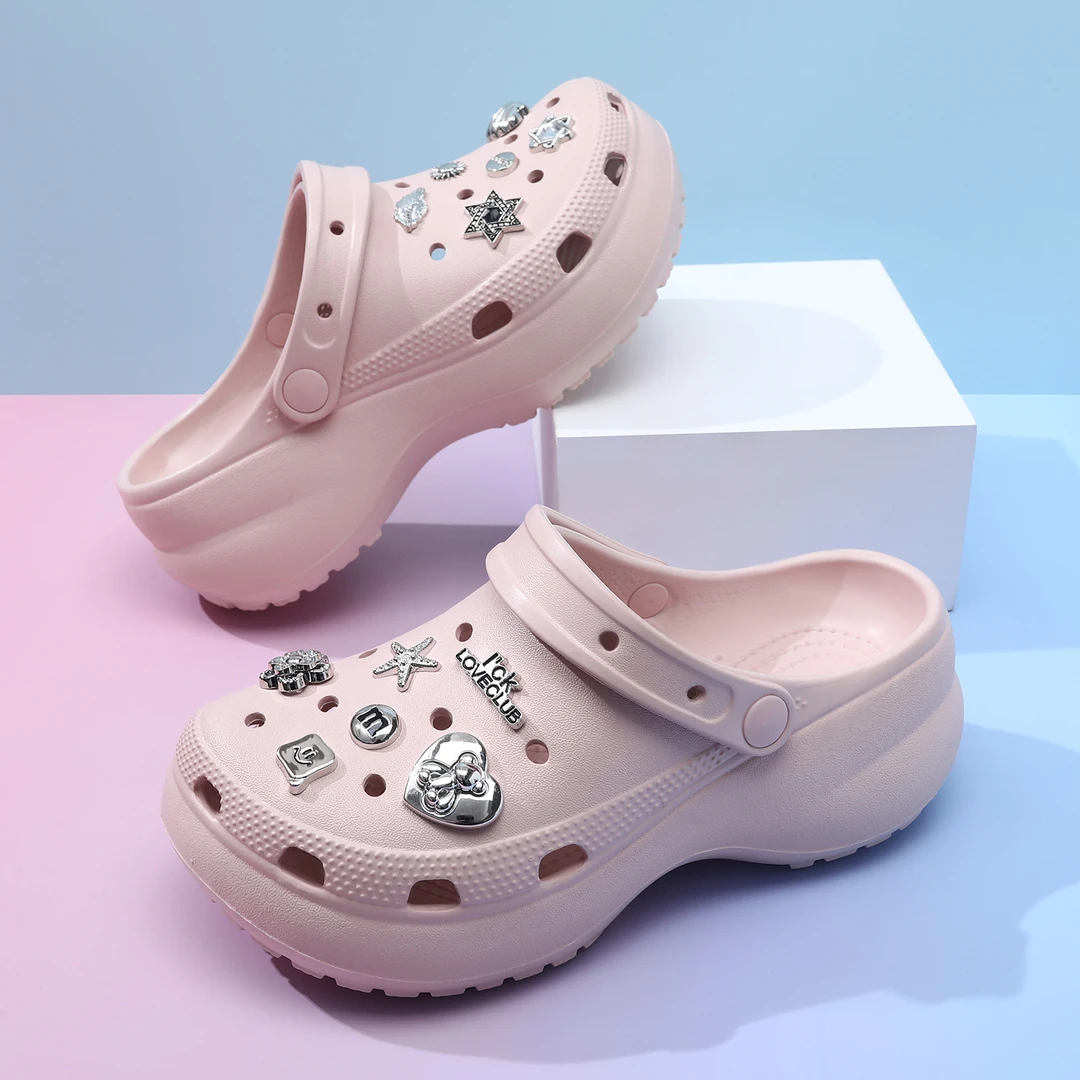 云朵洞洞鞋女夏季外穿2025新款超火厚底包头拖户外百搭软底沙滩鞋