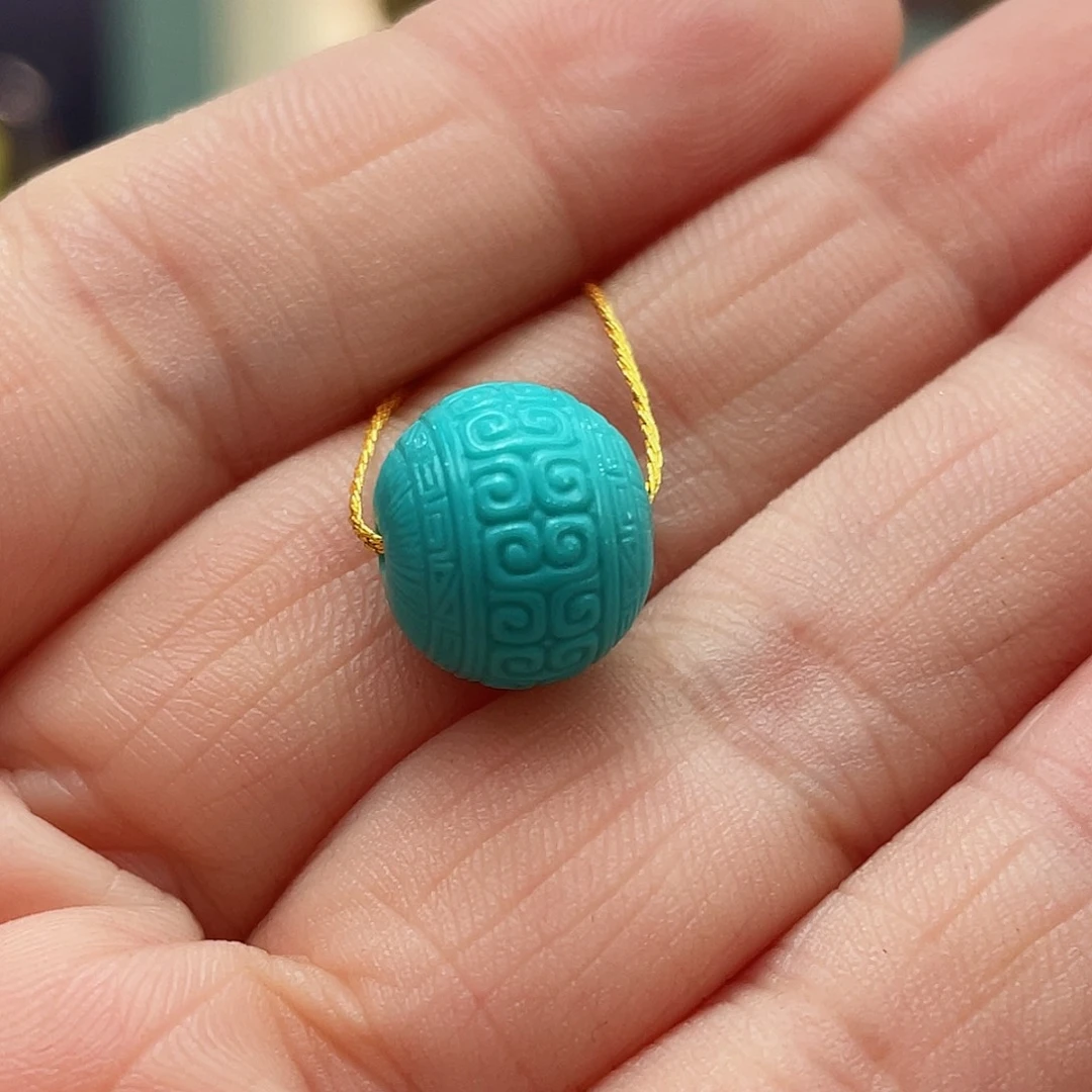 绿松石颈饰未镶嵌