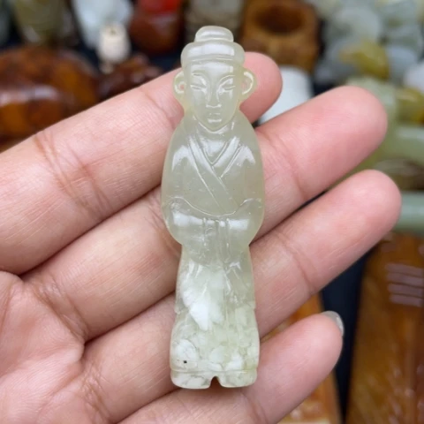 未镶嵌蛇纹石玉颈饰56
