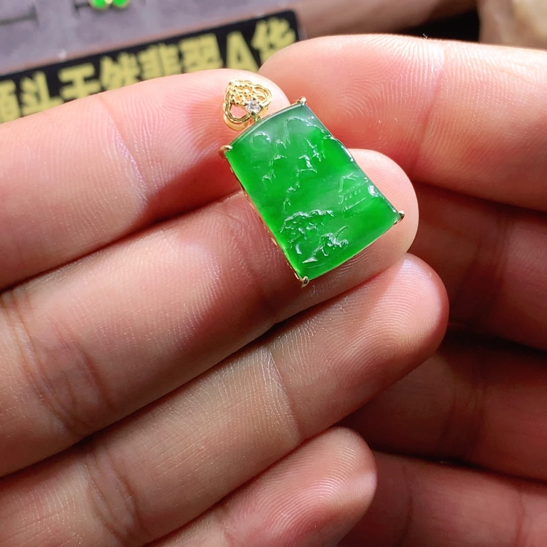 翡翠未镶嵌颈饰源头翡翠A货工厂价，一物一证