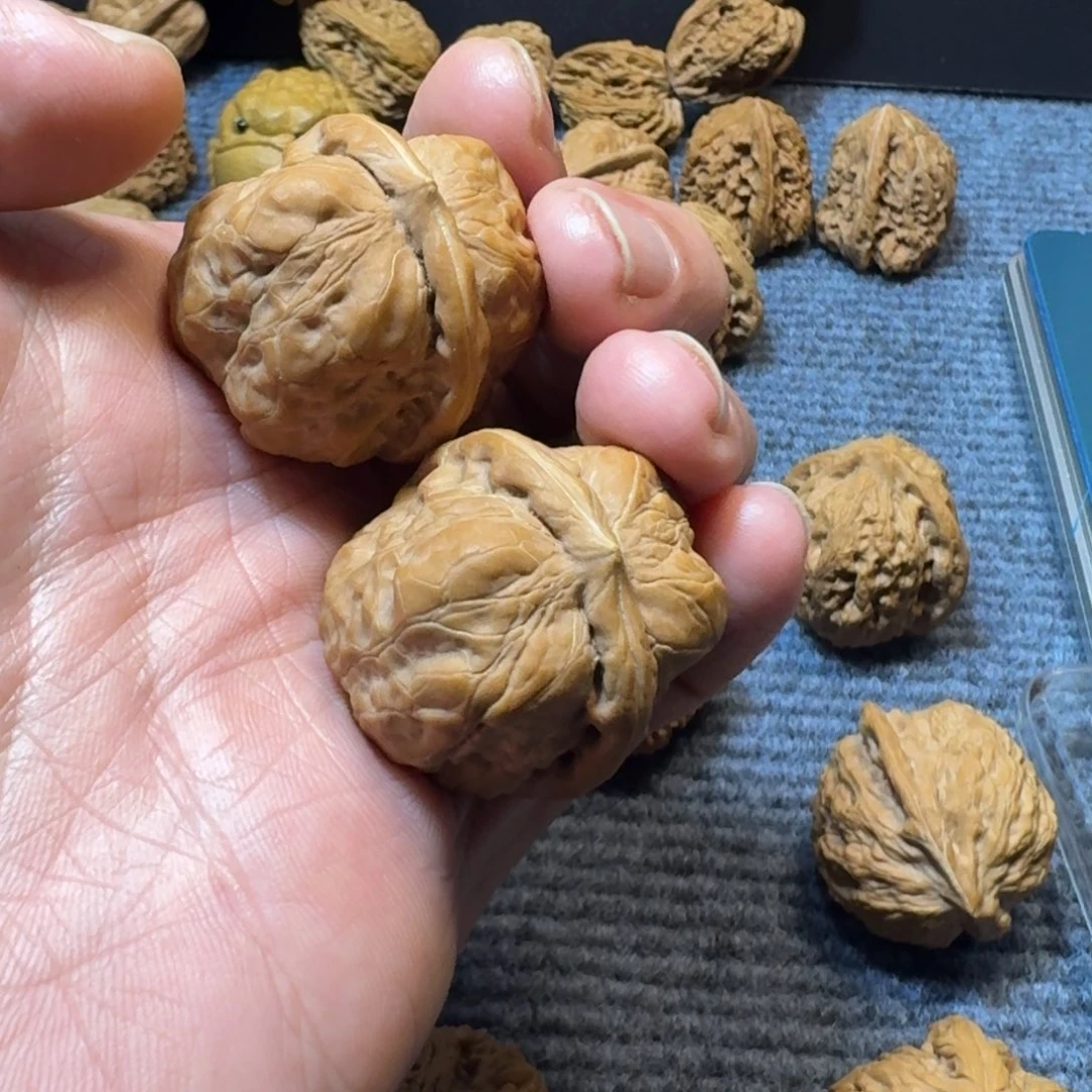 把件文玩核桃蛤蟆头手捻33尺