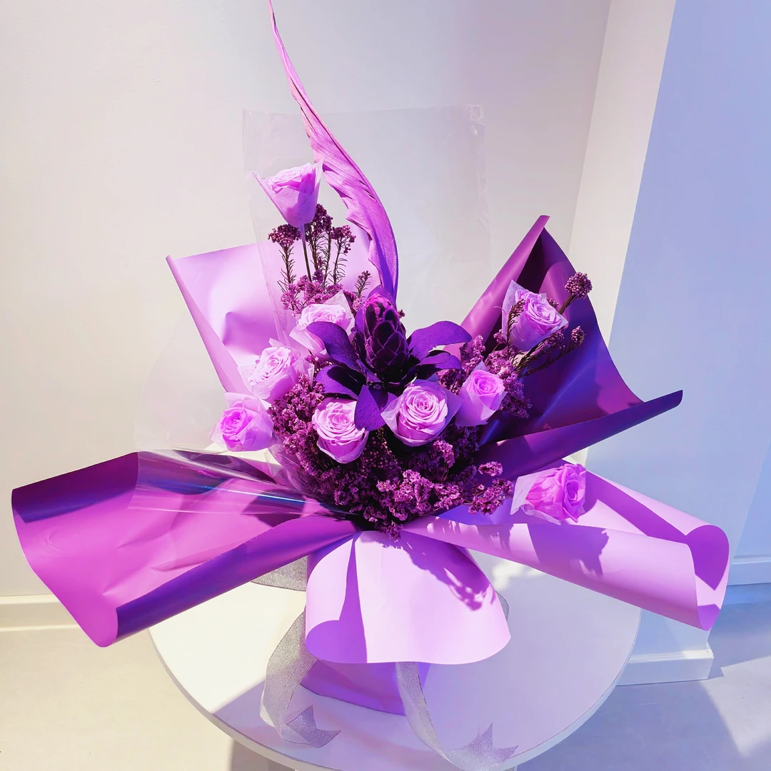 紫韵公主永生花1朵南非公主1支小鸟叶9朵玫瑰特殊工艺真鲜花送礼