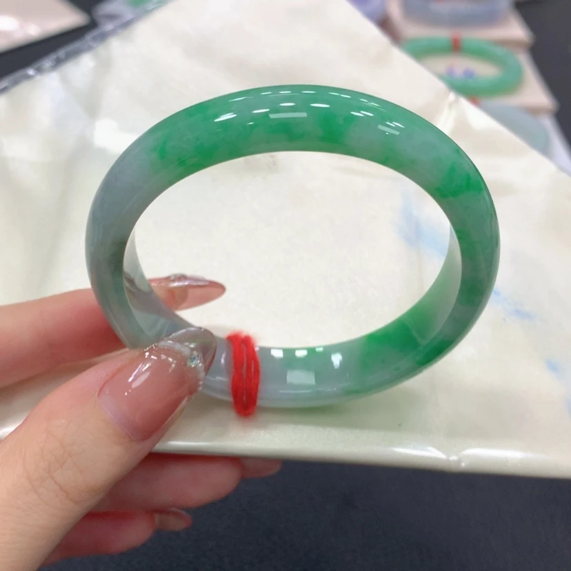 【闪购商品】翡翠手镯未镶嵌翡翠