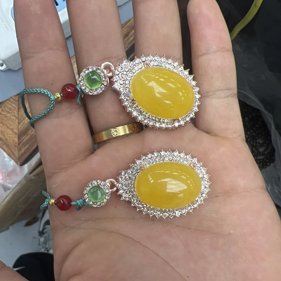 2046号特色手工艺品花梨木吊坠两个