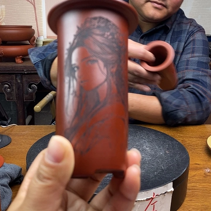 紫砂花盆货号一只美女