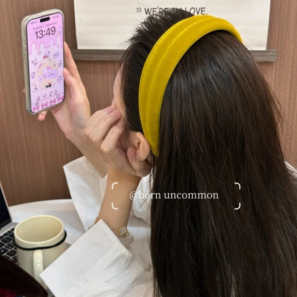 日常外戴宽边丝绒发箍女2025新款压发高颅顶灰色发带发卡发旅头箍