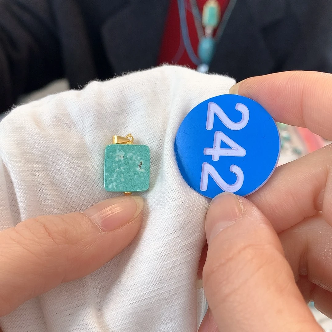 南红玛瑙珠宝奇石未镶嵌