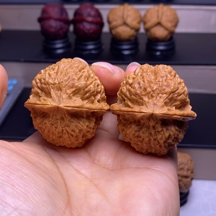 把件文玩核桃绣花鞋20