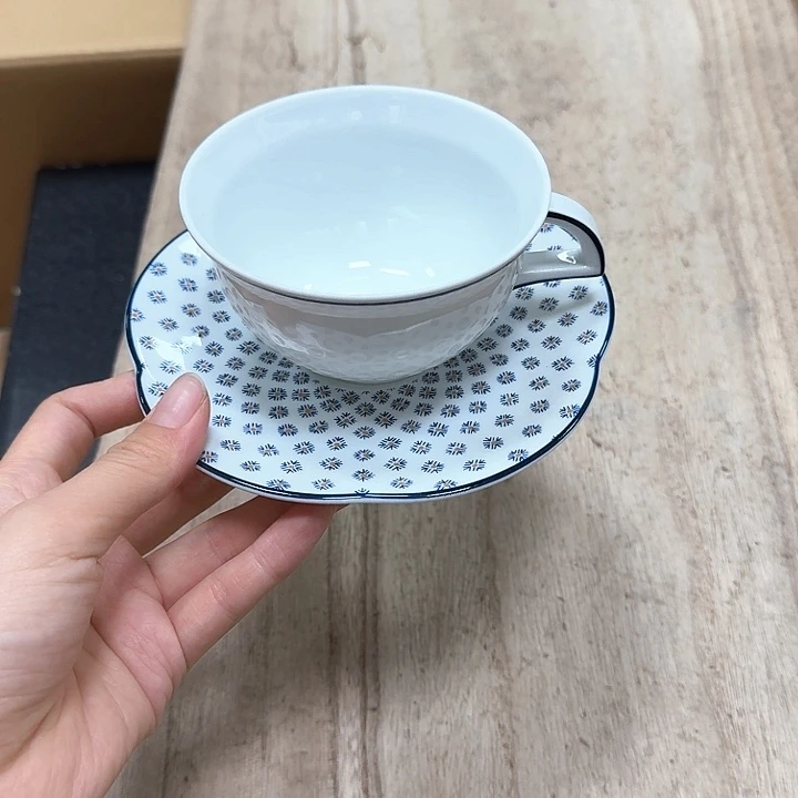 瓷片噗哈哈哈哈哈哈哈哈哈哈