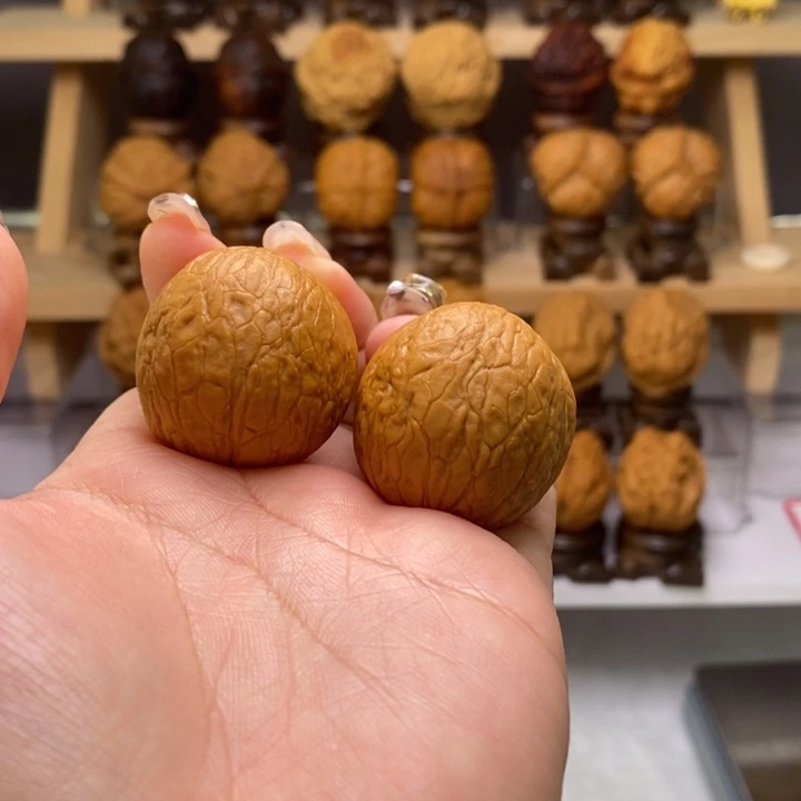 文玩核桃吊坠33皮皮球Y36