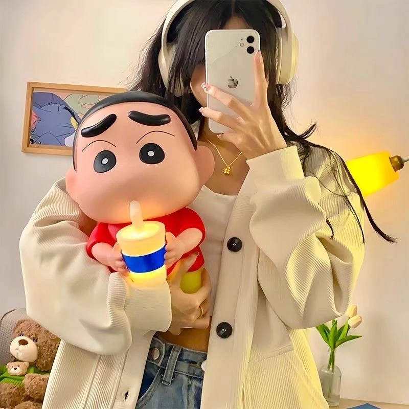 爆款ins风奶茶小新小夜灯摆件拍拍灯手办网红蜡笔小新男女礼物