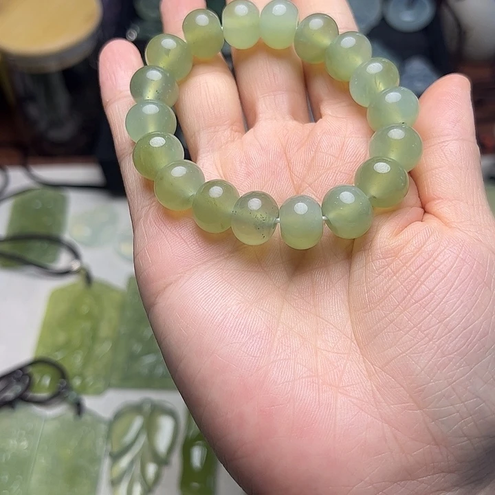 岫玉合金颈饰吊坠