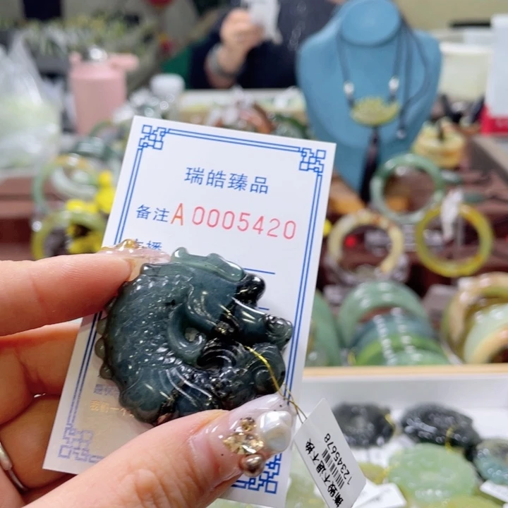蛇纹石玉手镯未镶嵌灿*姐