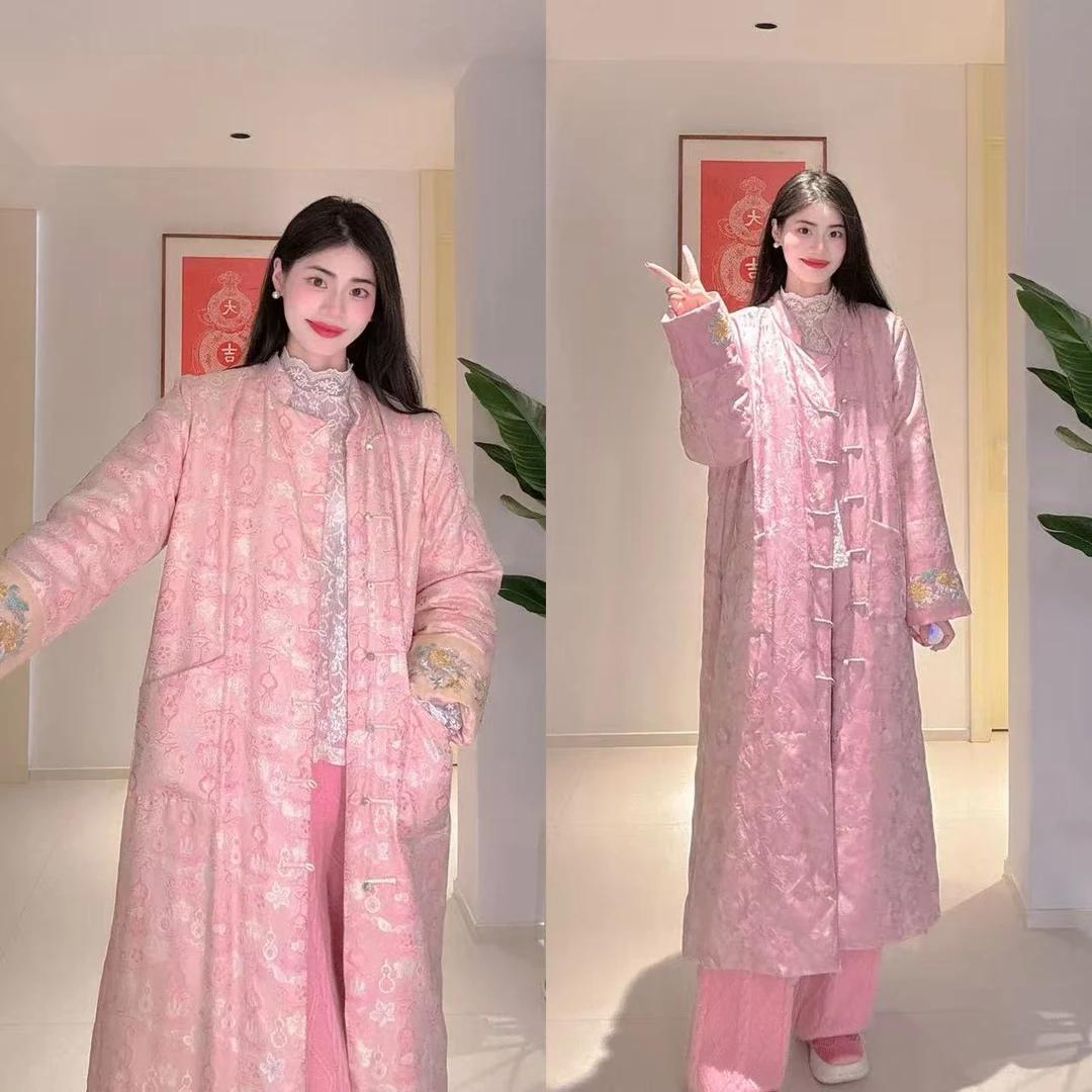 3993《睡莲》异色萝鹅绒手工刺绣外套