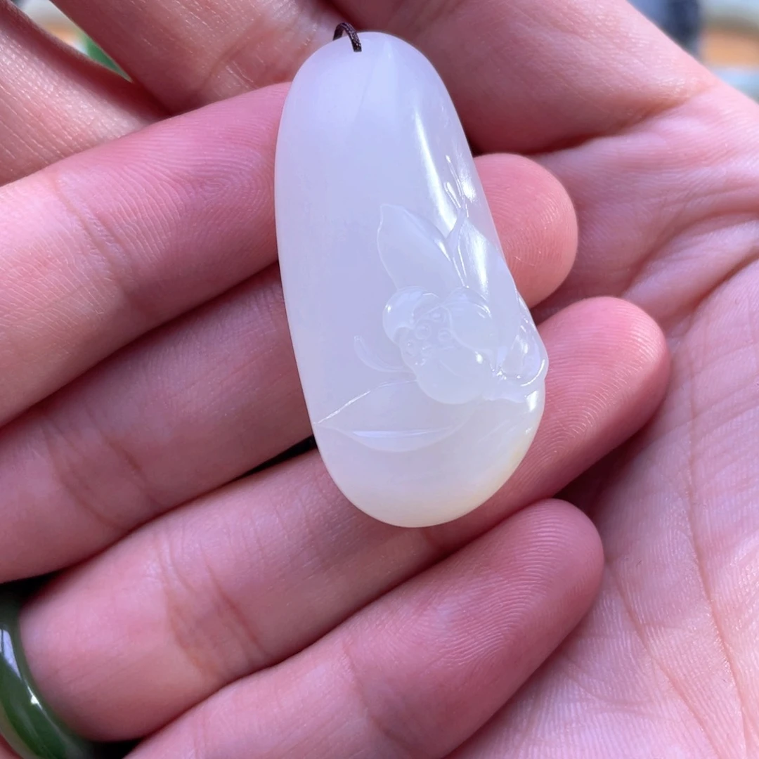 颈饰未镶嵌和田玉苏****