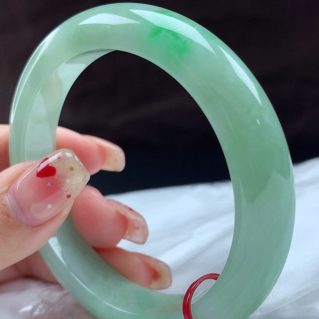 翡翠手镯未镶嵌96125，