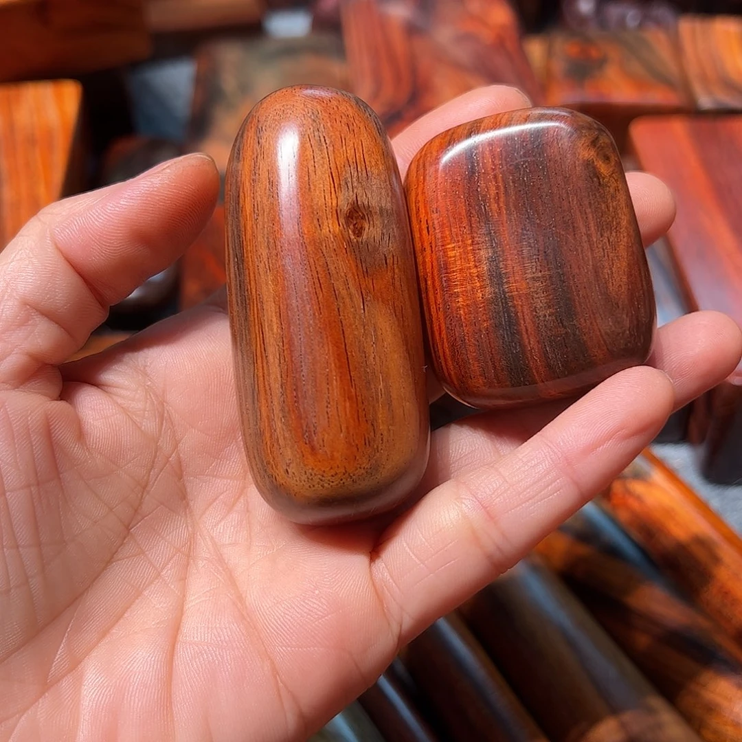 交趾黄檀（大红酸枝）骑****?