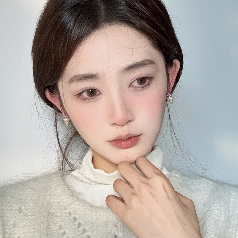 oushipei/欧诗佩 铜合金合成锆石耳饰 甜美粉钻爱心冰淇淋耳钉女