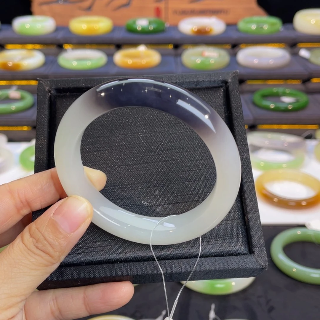 未镶嵌手镯和田玉-浓紫！紫白55