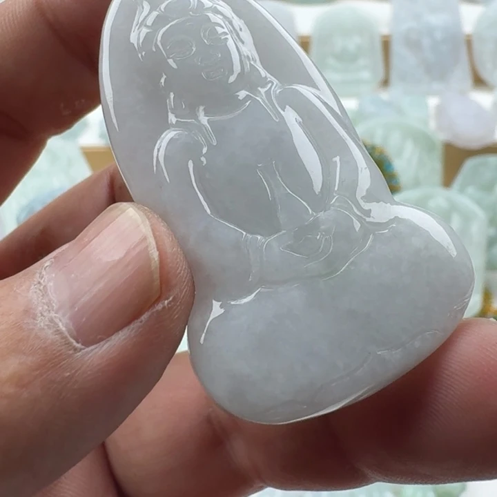 翡翠未镶嵌颈饰天然缅甸A货翡翠