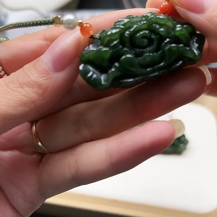 和田玉未镶嵌颈饰23