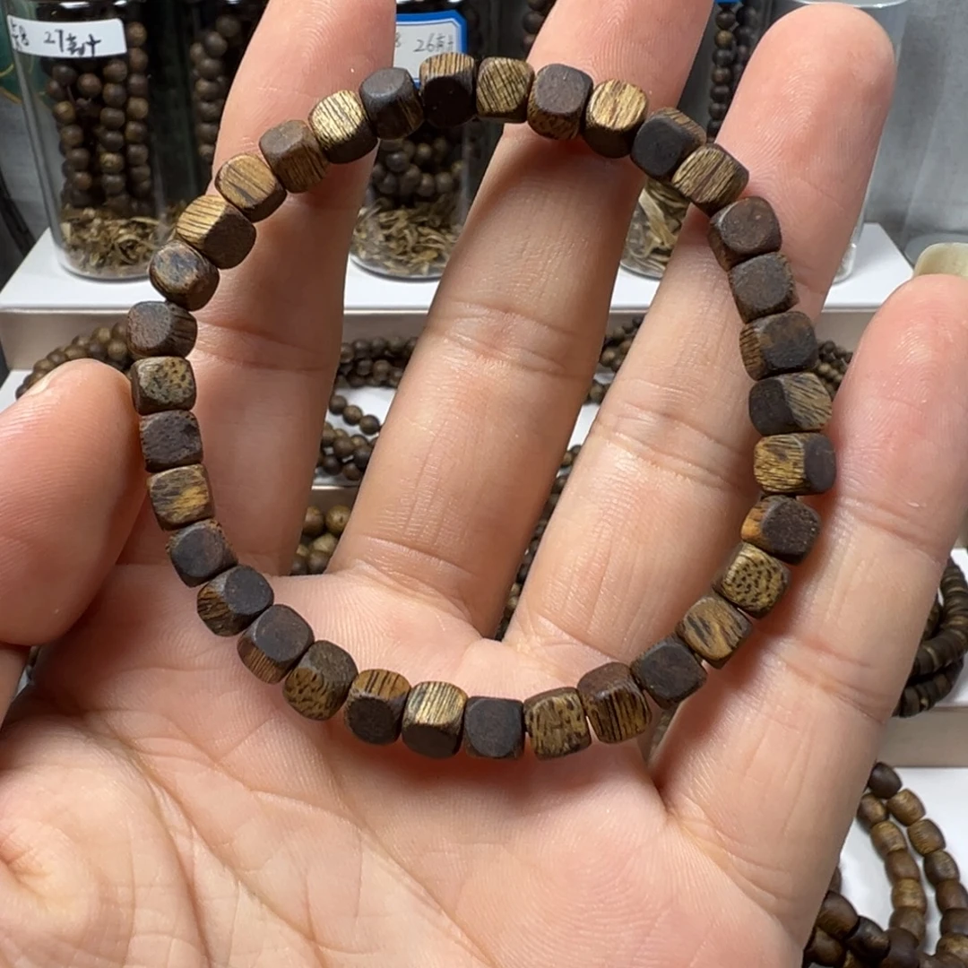 沉香沉香碎屑奇楠沉香卡5单圈方糖