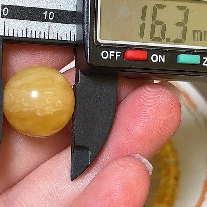 蜜蜡未镶嵌裸石59