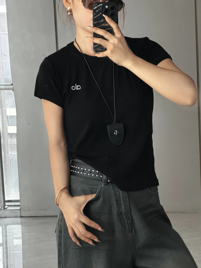 【HDH】秋季新款净版刺绣打底T恤