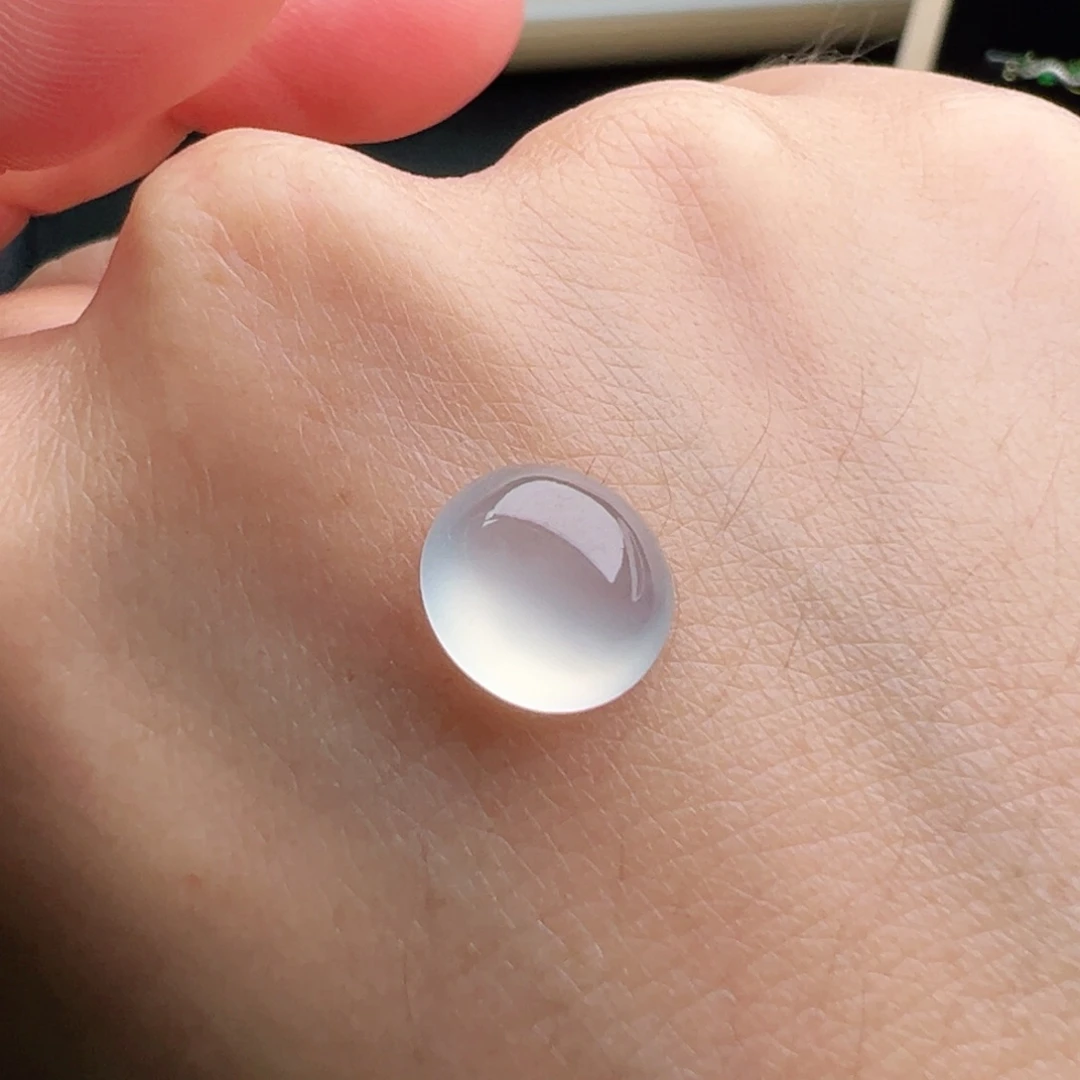 翡翠未镶嵌颈饰蛋面9.6