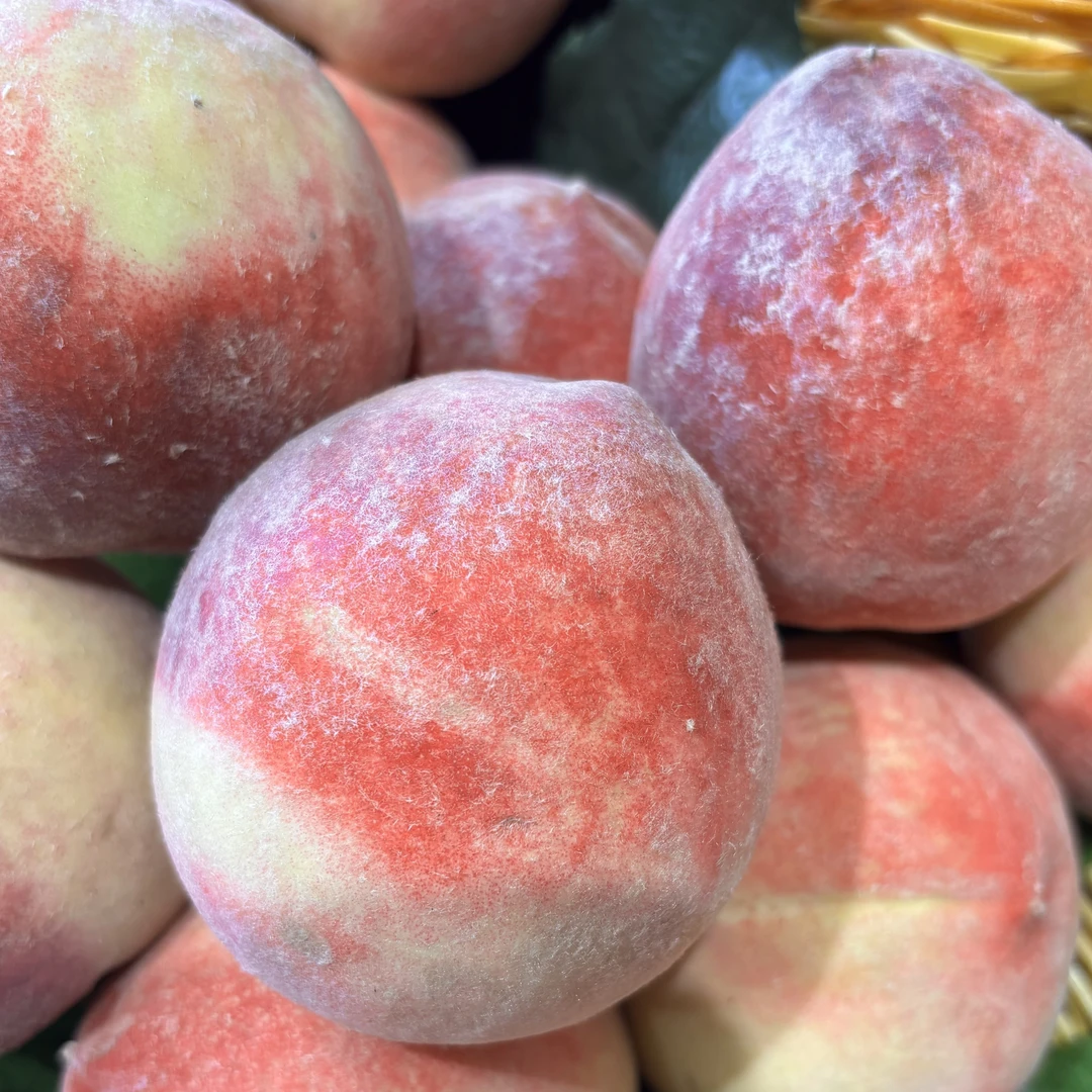 脆甜本地高山桃子云南省