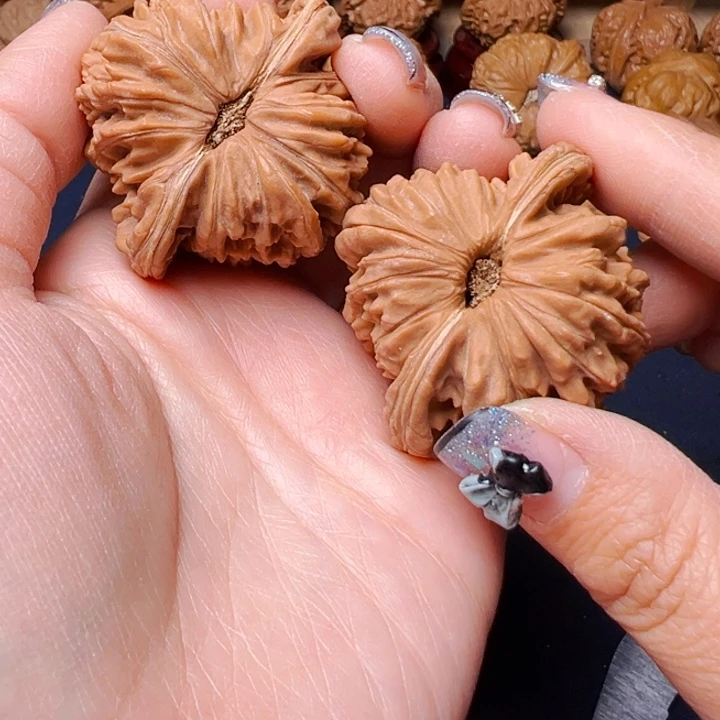 文玩核桃吊坠楼47，