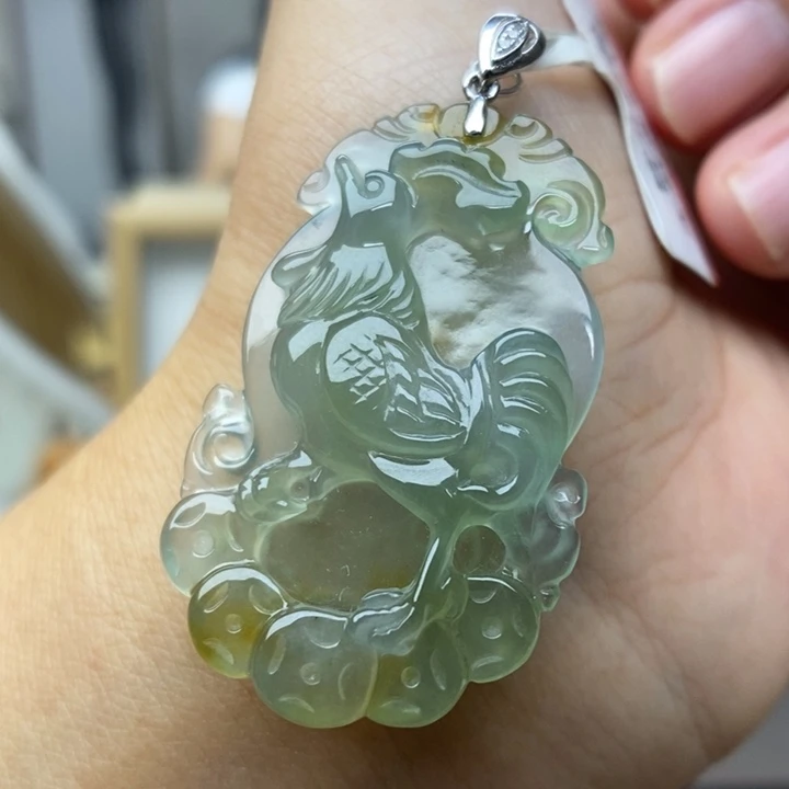 【闪购商品】颈饰18K金镶嵌翡翠59