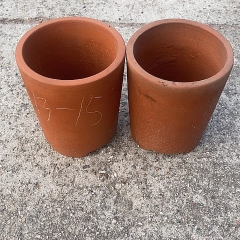 中国宜兴紫砂花盆，