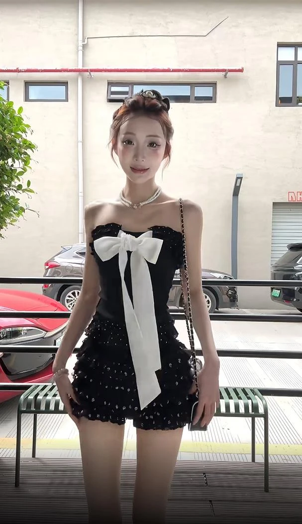 【香榭夜幕】夏季新款设计感辣妹气质抹胸背心上衣配显瘦花苞裤套装
