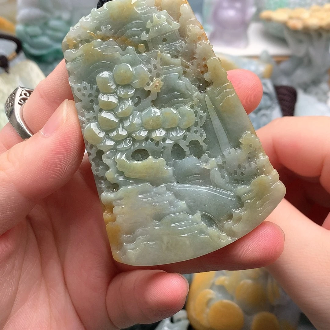 吊坠(不含链)未镶嵌翡翠