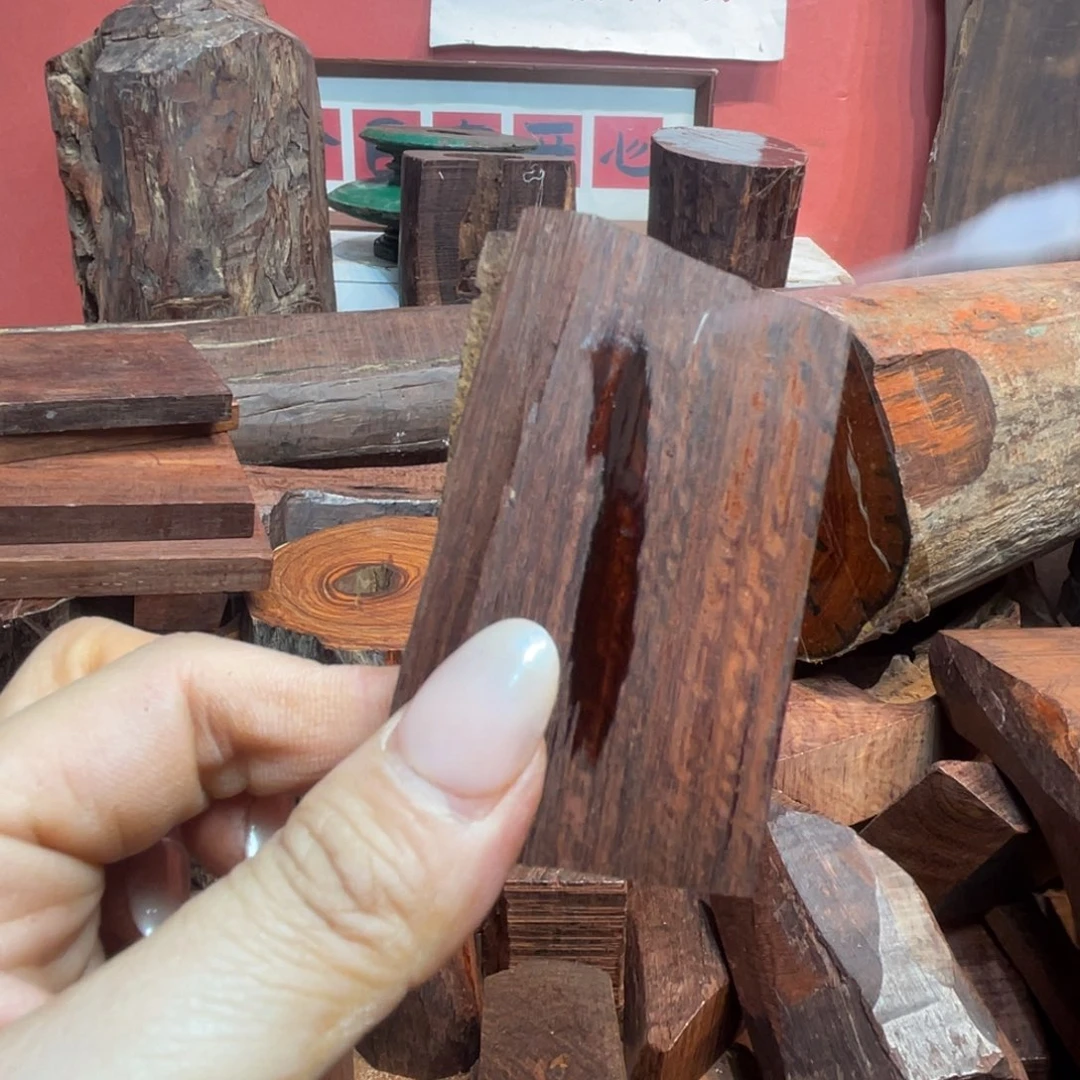 檀香紫檀（小叶紫檀）成