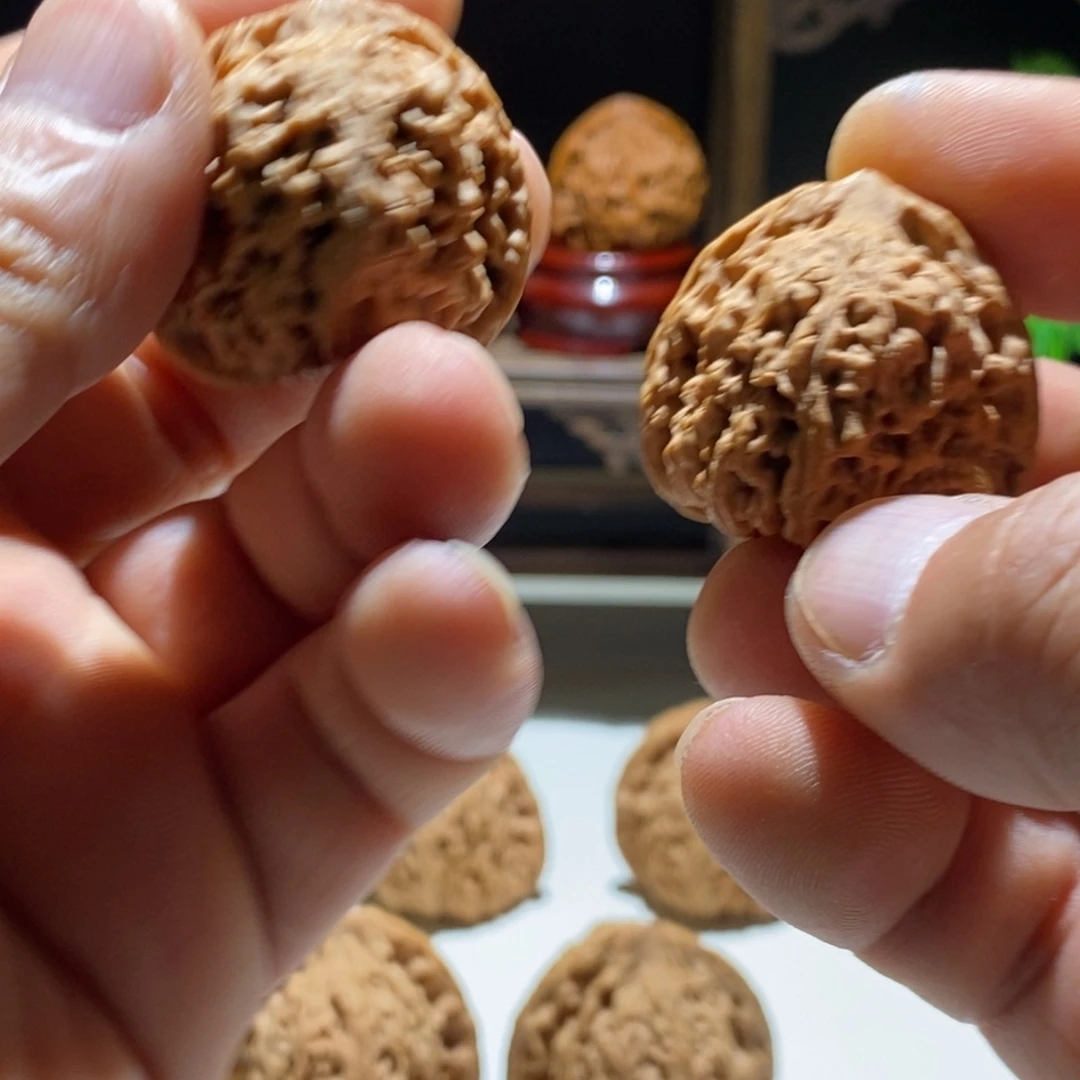 L***L核桃手串/手链涿鹿姜黄皮南将石