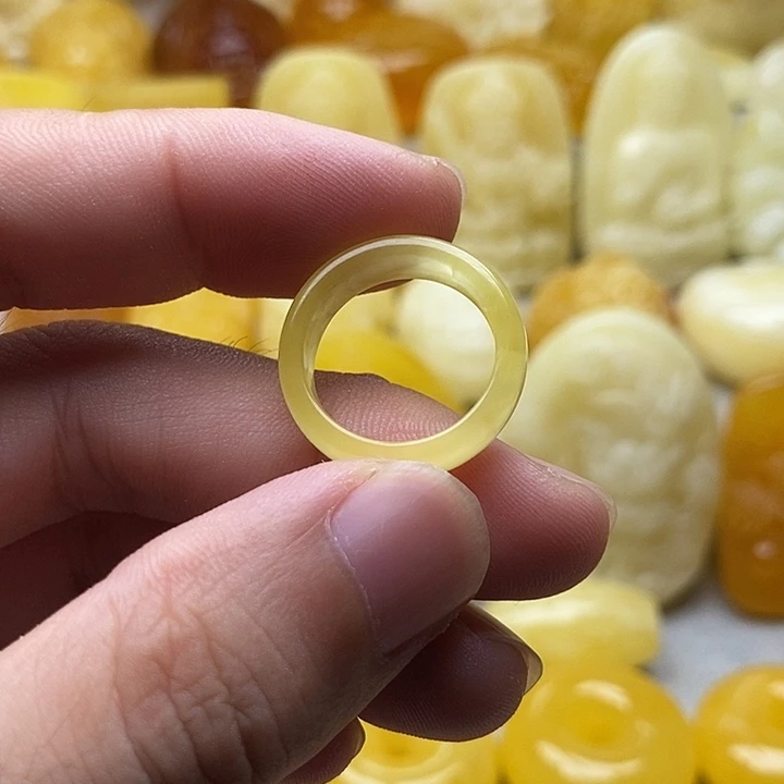 琥珀颈饰未镶嵌琥珀蜜蜡吊坠