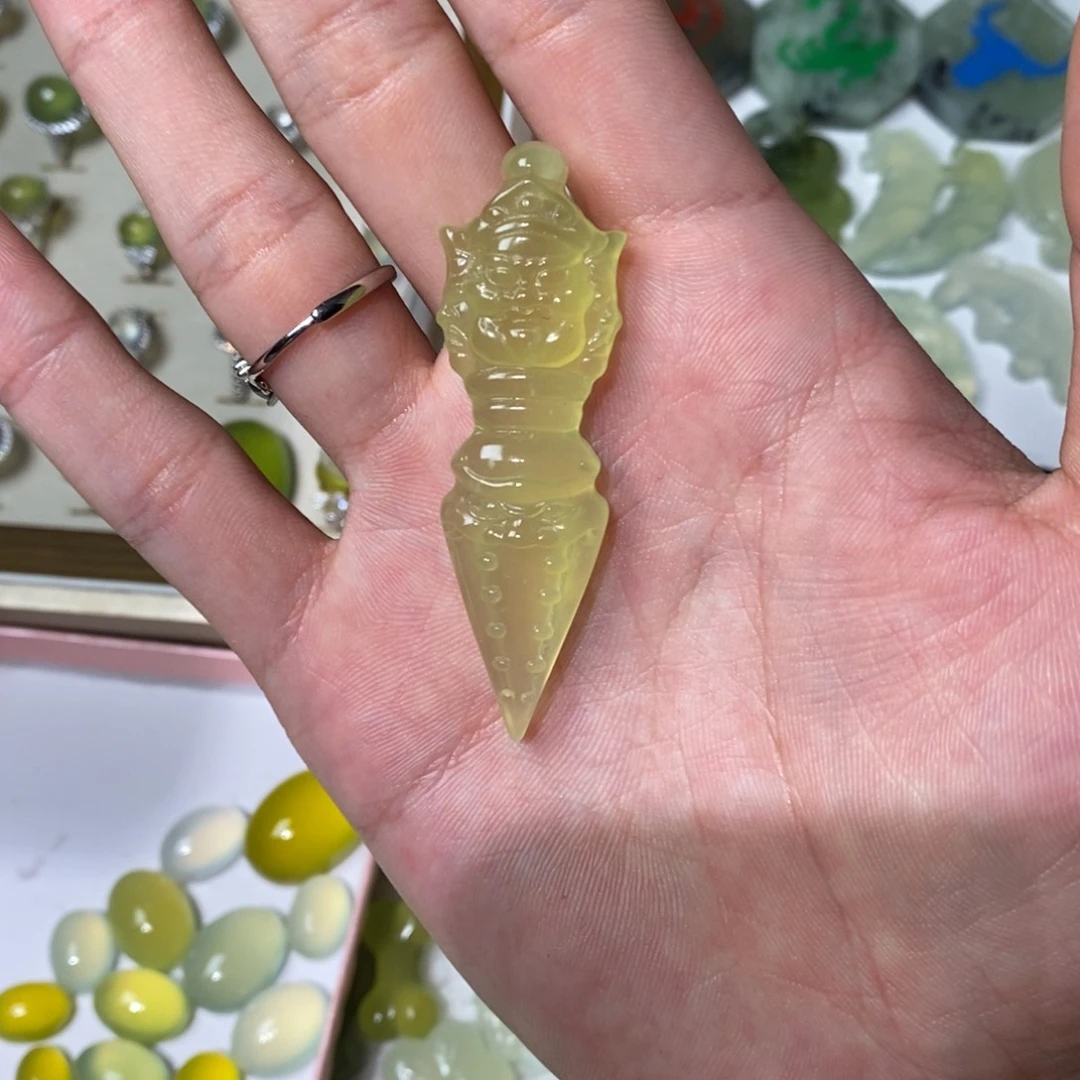 岫玉未镶嵌吊坠(不含链)
