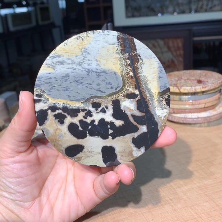 ，广西国画石摆件，收藏观赏