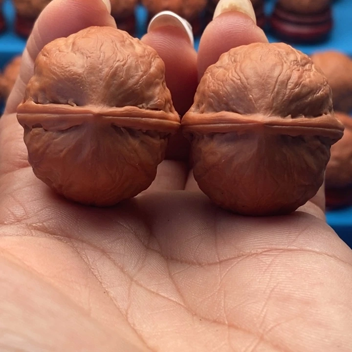 核桃精品文玩核桃手捻龙胆