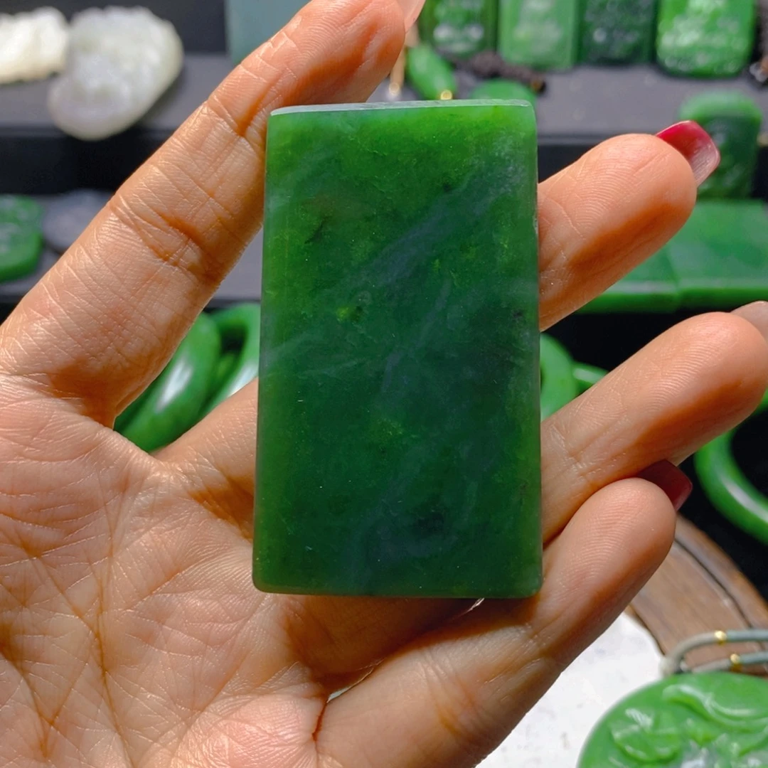 和田玉未镶嵌珠宝半成品