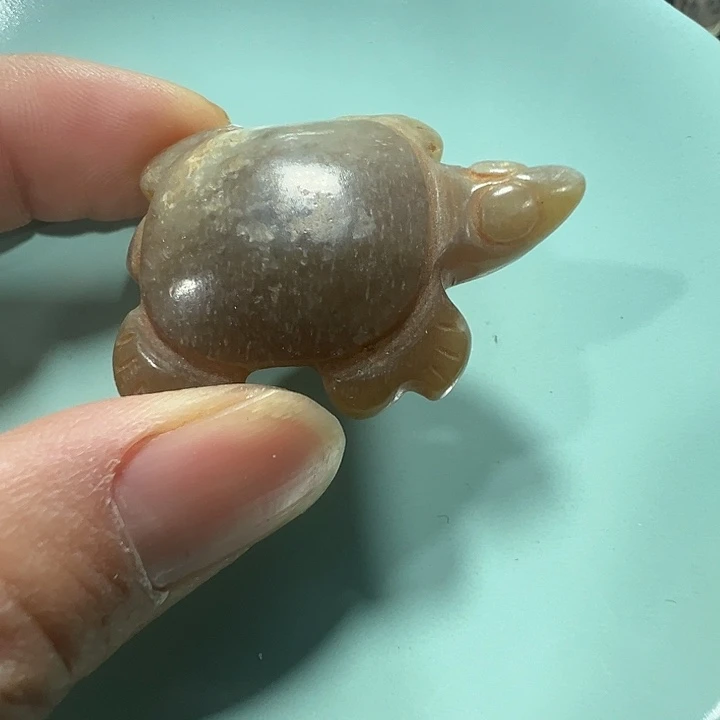 透闪石质玉未镶嵌挂件